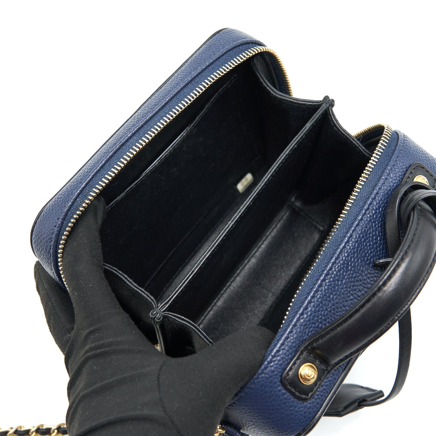 CHANEL VANITY CASE IN SMALL NAVY