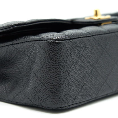 CHANEL MEDIUM CLASSIC DOUBLE FLAP BAG CAVIAR BLACK GHW