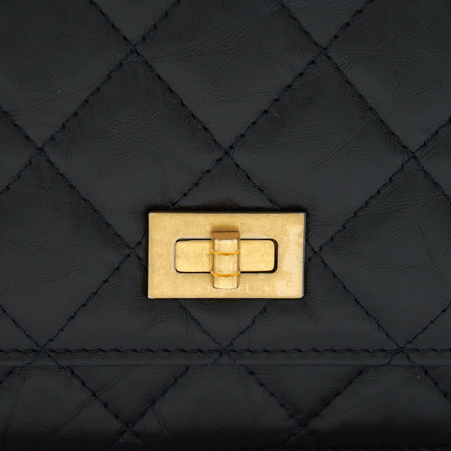 Chanel 2.55 Reissue Wallet On Chain Aged Calfskin Black GHW (Microchip)