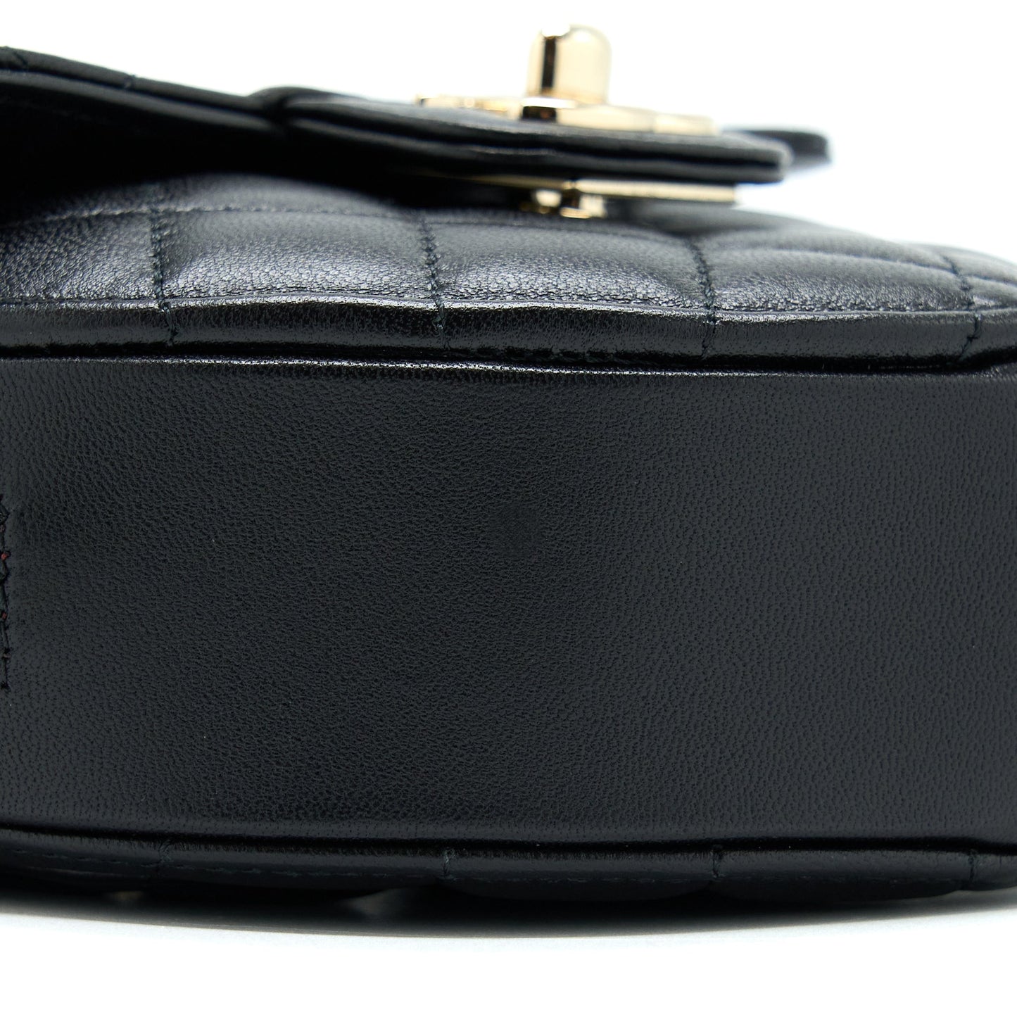 Chanel 22S Small Heart Bag Lambskin Black LGHW