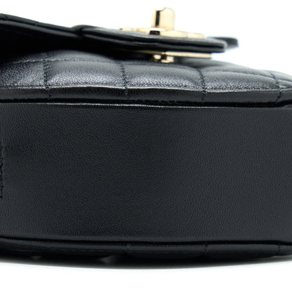 Chanel 22S Small Heart Bag Lambskin Black LGHW