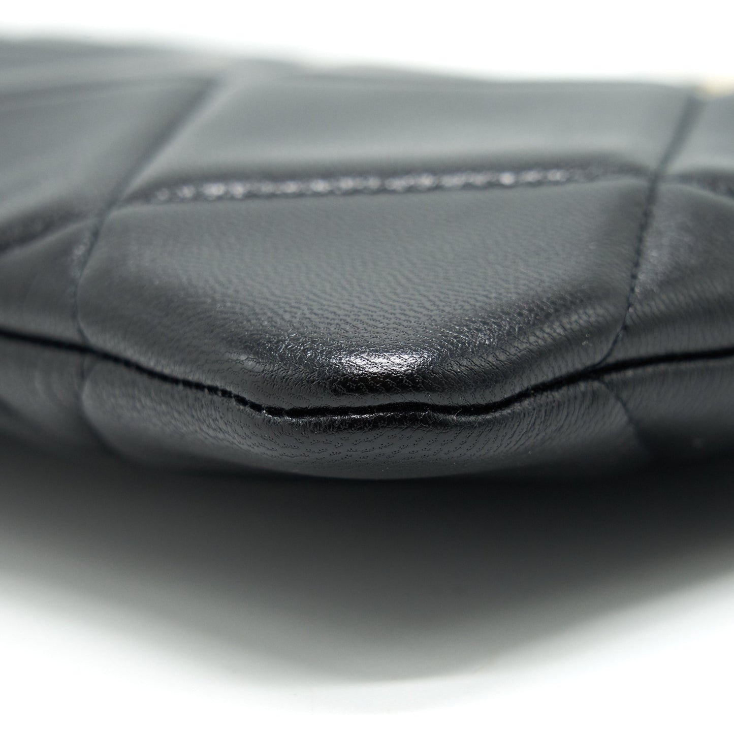 Chanel 19 Pouch black GHW