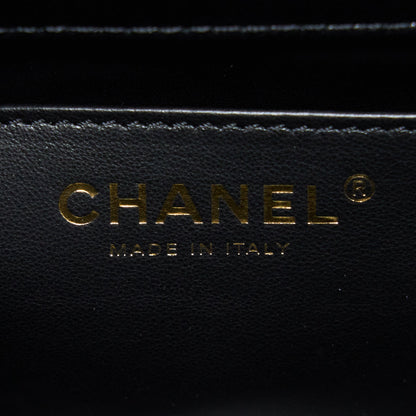 Chanel 22K Retro Classic New Square Flap Bag Goatskin Black GHW (Microchip)