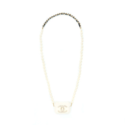Chanel AirPods Case With Pearl Chain White LGHW