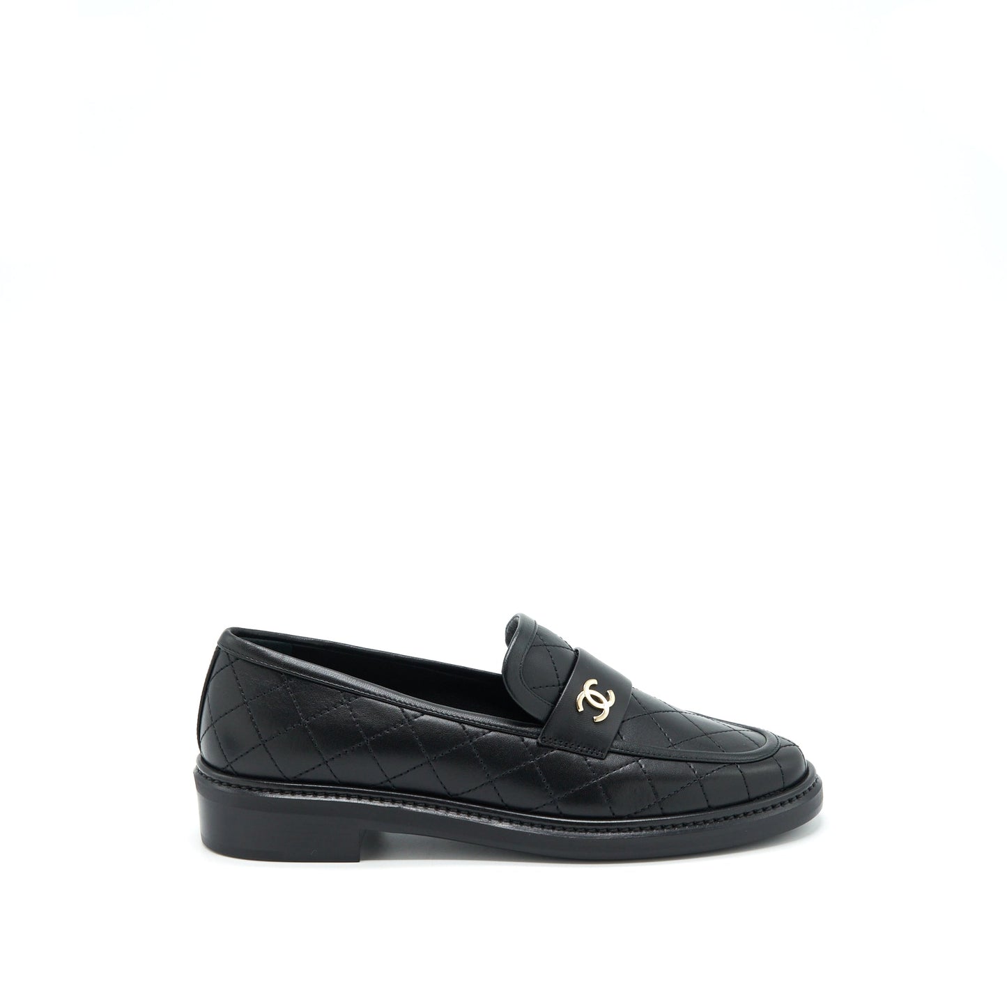 Chanel Size 37 Quilted Leather With CC Logo Loafer Black LGHW