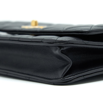 Chanel 22C Pearl Crush Wallet On Chain Black GHW (Microchip)