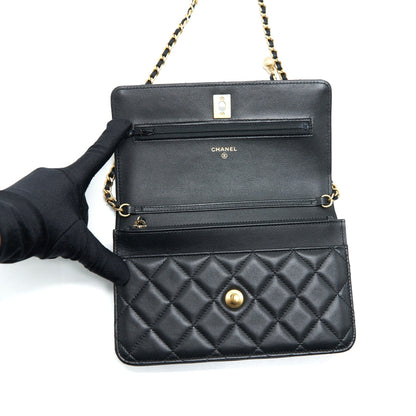 Chanel pearl crush wallet on chain Lambskin black GHW