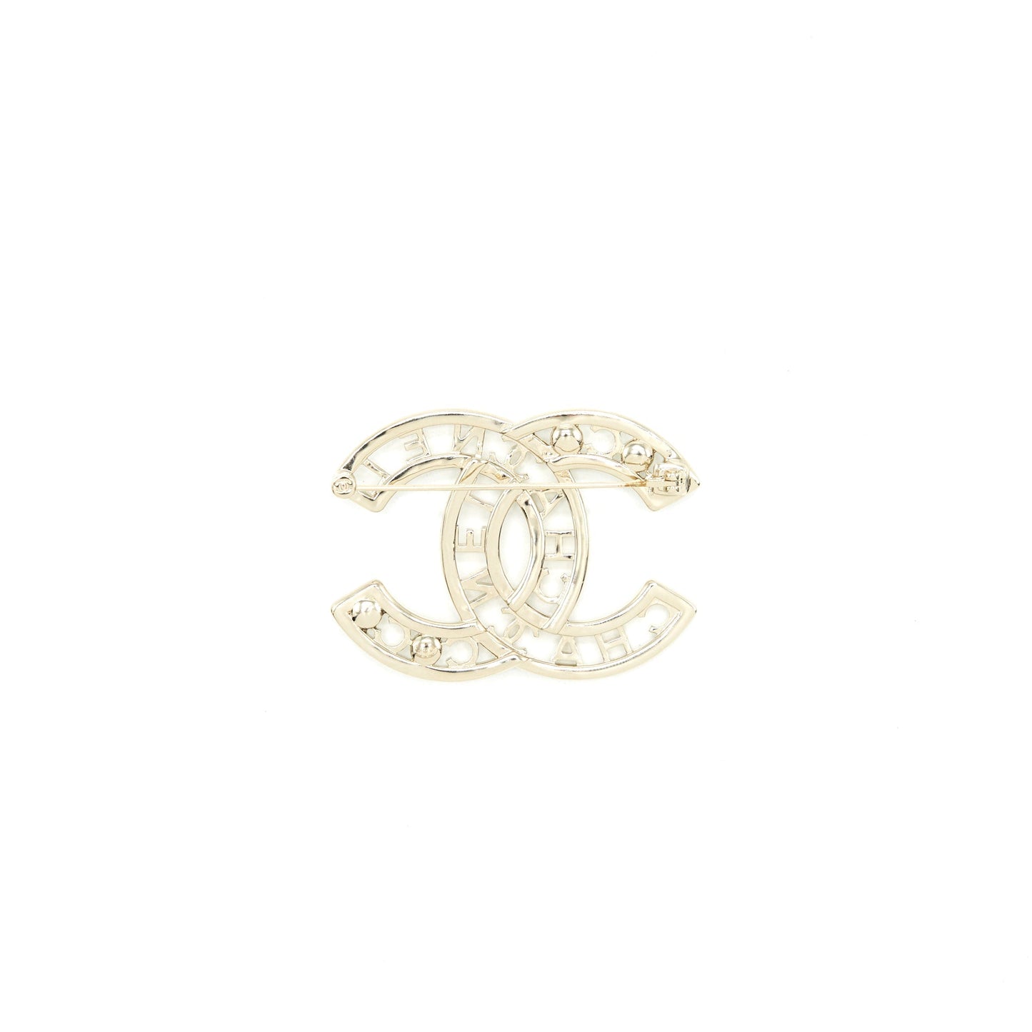 Chanel cc Logo Letter and Pearl Brooch LGHW