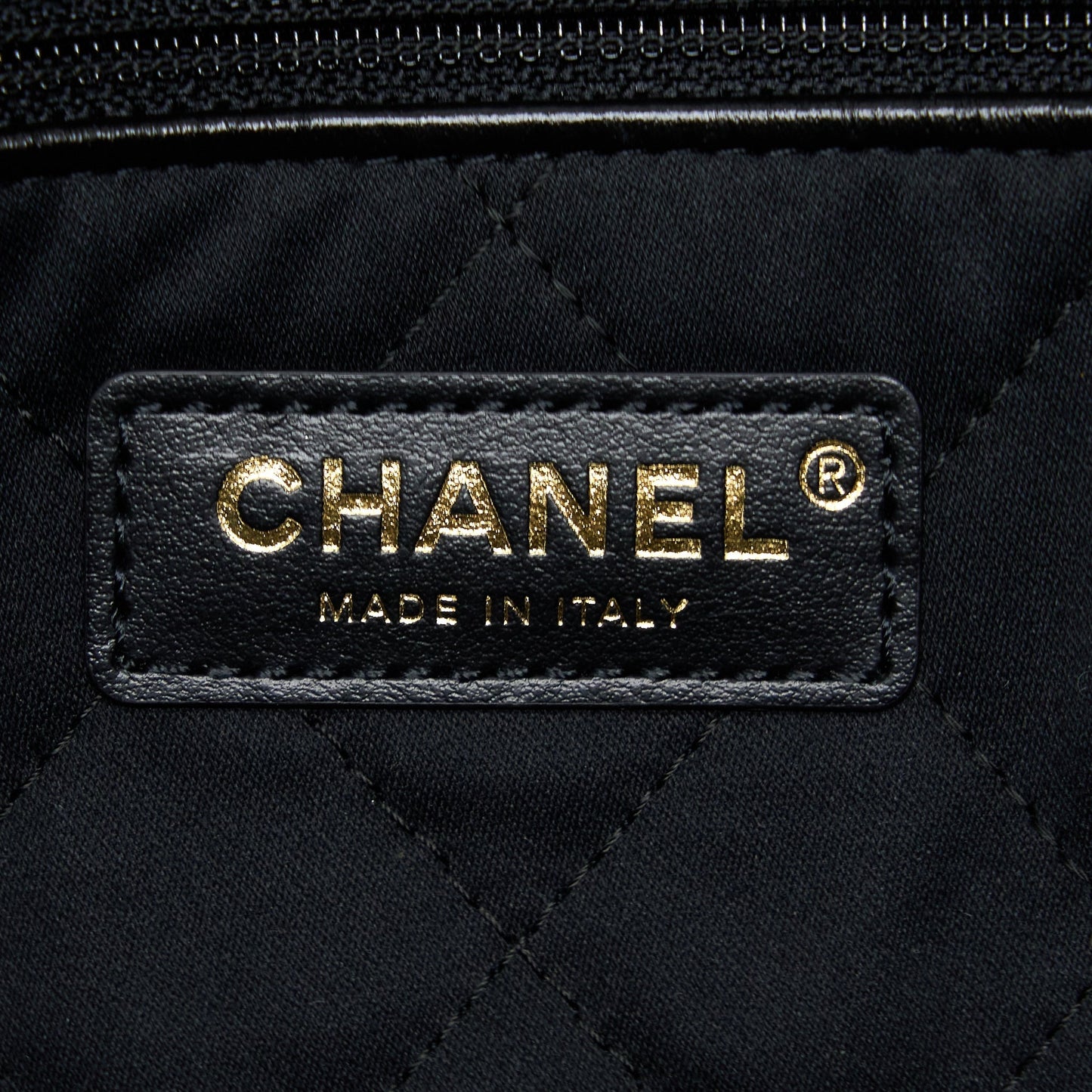 Chanel 22 Bag Medium Shiny Calfskin Black In Gold Letter GHW (Microchip)