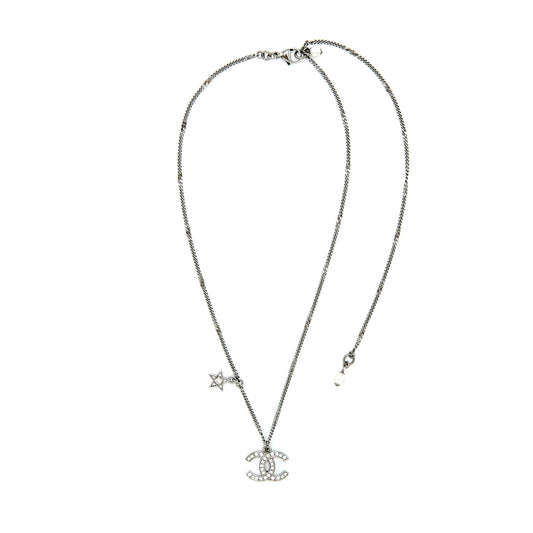 Chanel CC Logo And A Star Necklace Silver Tone