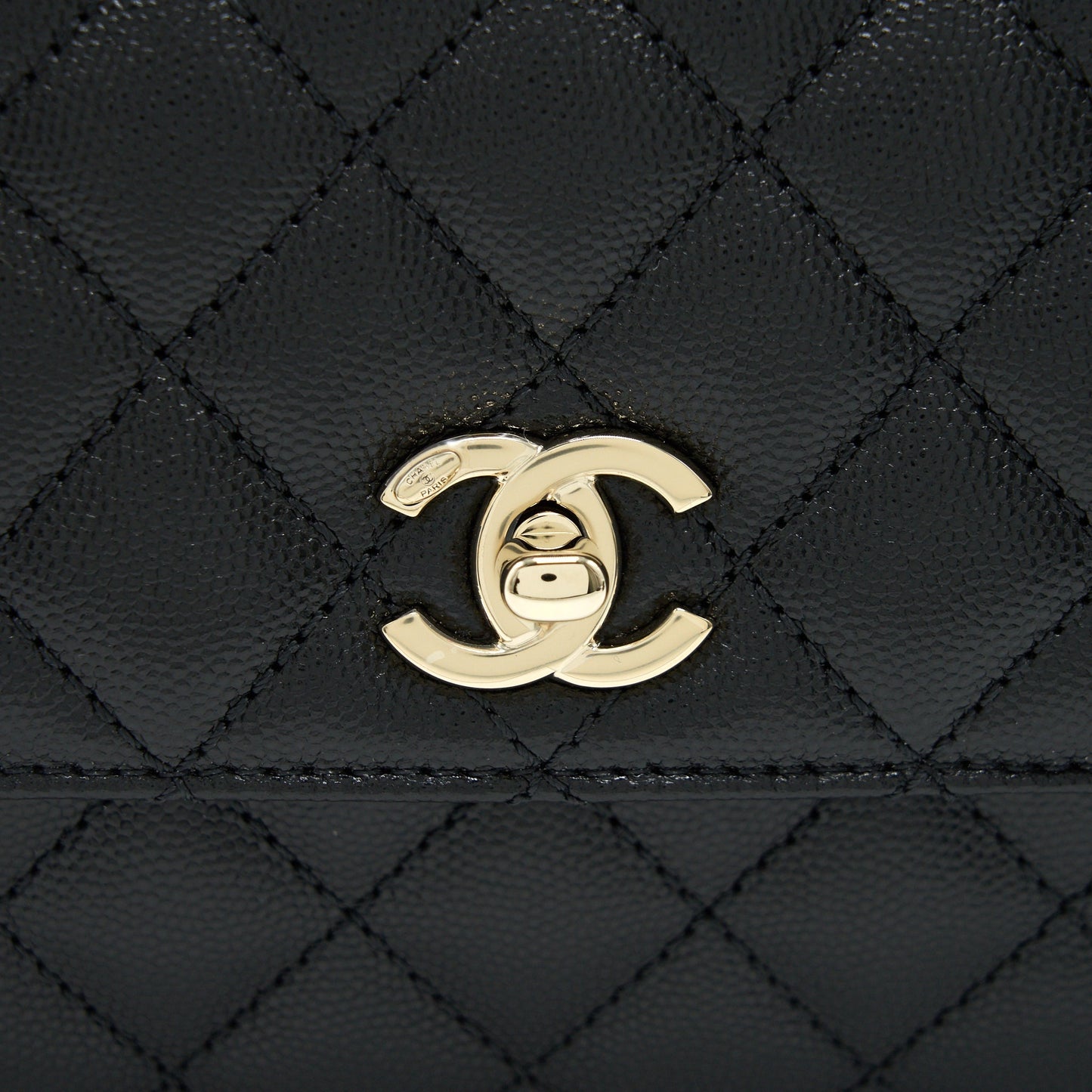 Chanel 21K Small (old mini) 24cm Cocohandle Black Caviar LGHW (microchip)