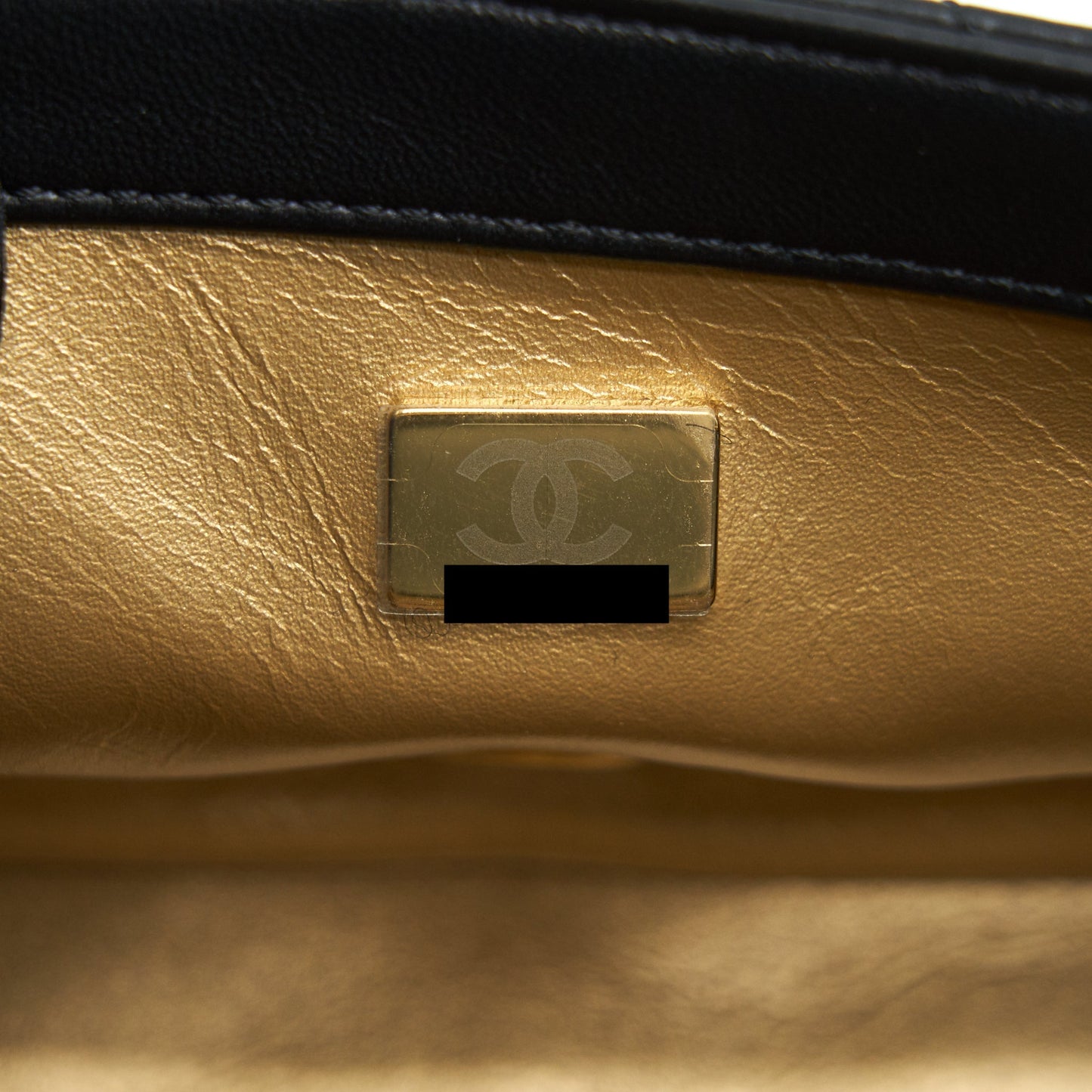 Chanel 21B pearl crush Square mini flap Bag black GHW (new version with microchip)