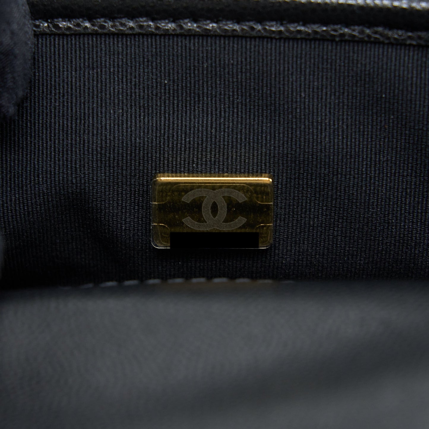 Chanel 22K Top Handle Messenger Bag Caviar Black Brushed GHW(Microchip)