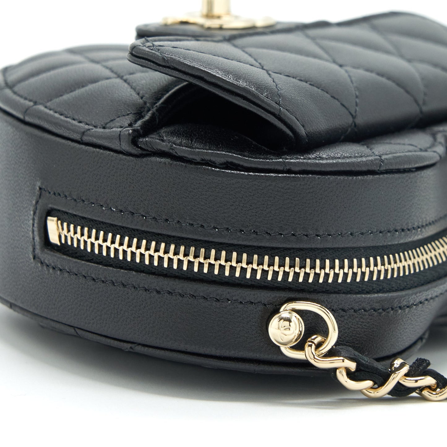 Chanel 22S Small Heart Bag Lambskin Black LGHW