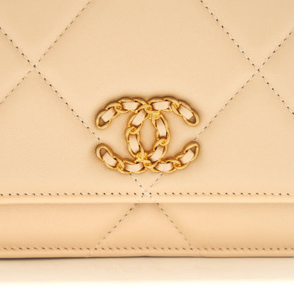 Chanel 19 wallet on chain lambskin beige GHW