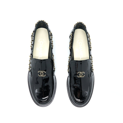 Chanel Size 38 CC Logo Flats Chain Loafers Patent Black