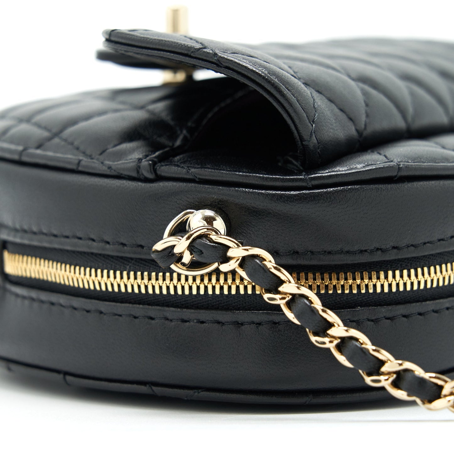 Chanel 22S Heart Bag Lambskin Black LGHW