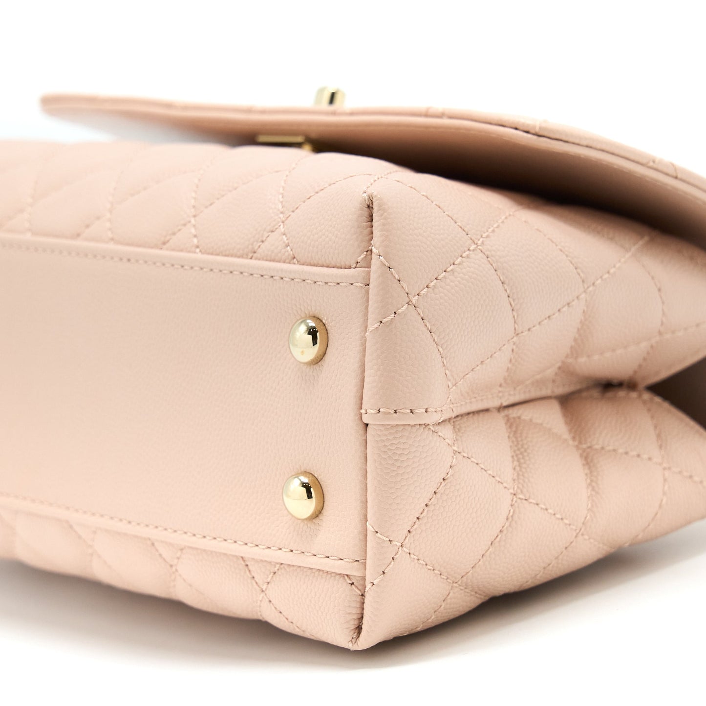 Chanel 21A Small Coco Handle Caviar ND022 Rose Clair / Light Pink LGHW(Microchip)