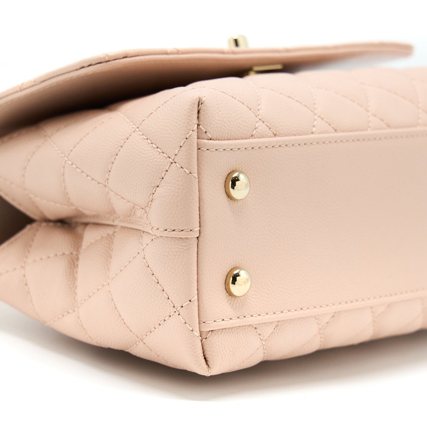 Chanel 21A Small Coco Handle Caviar ND022 Rose Clair / Light Pink LGHW(Microchip)