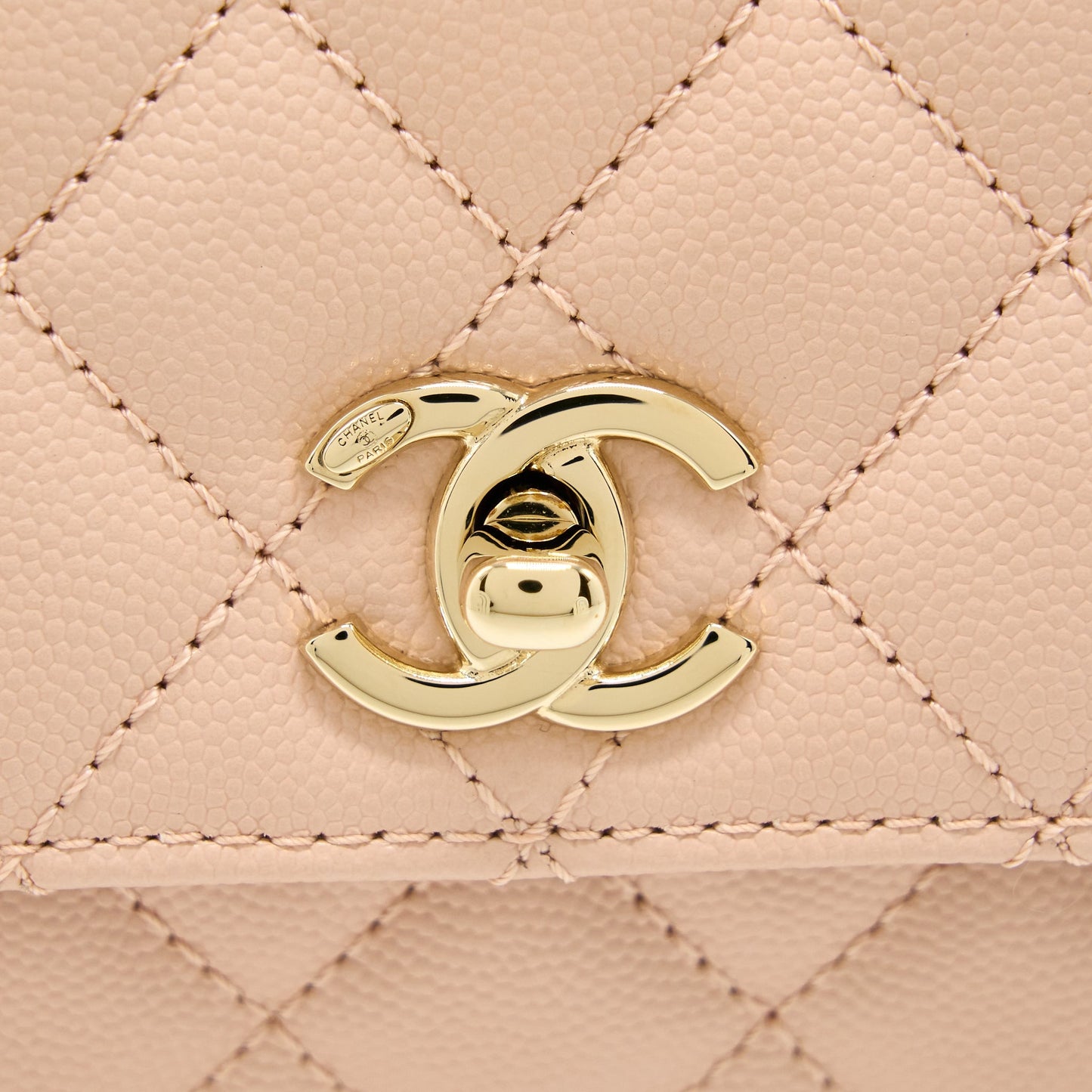 Chanel 21A Small Coco Handle Caviar ND022 Rose Clair / Light Pink LGHW(Microchip)