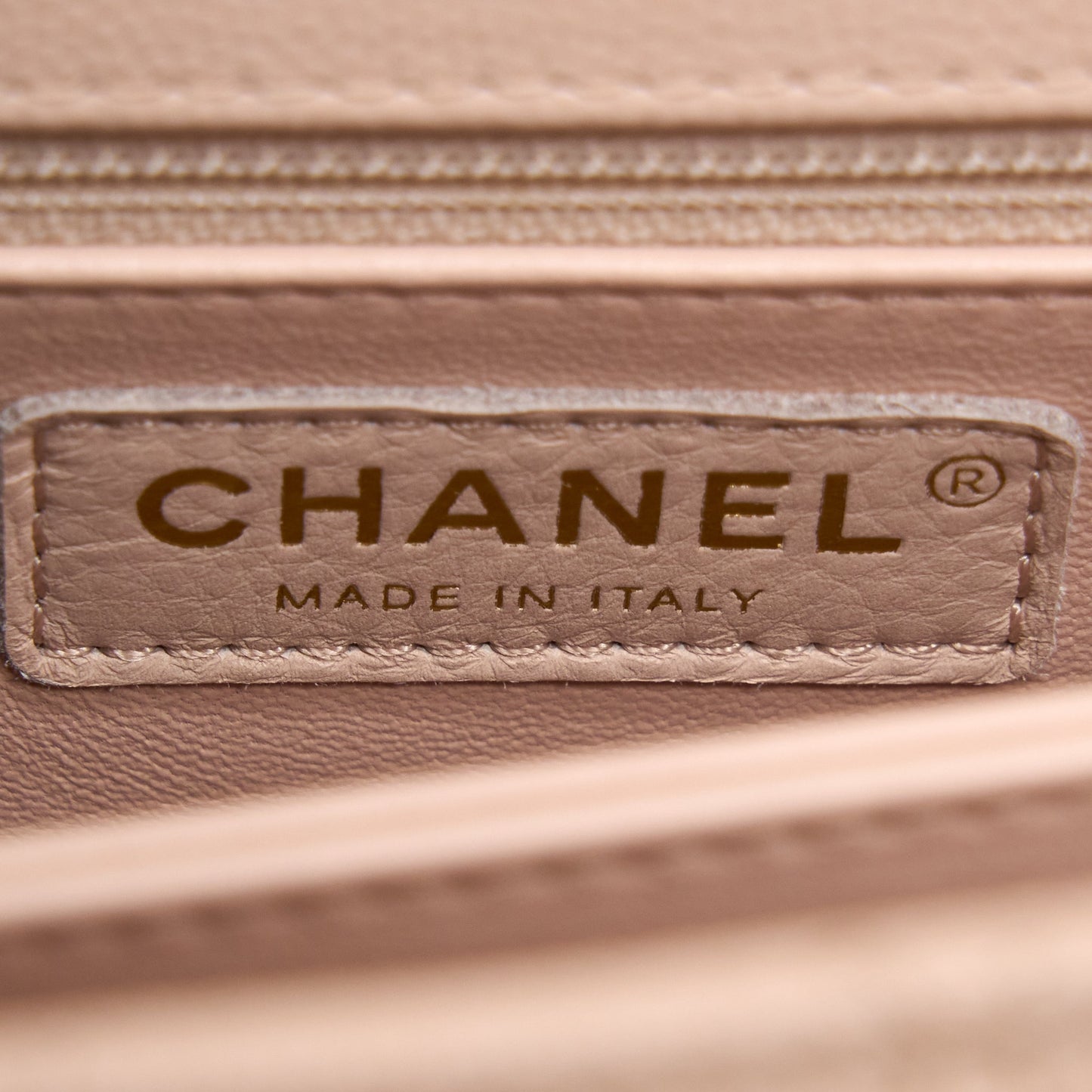 Chanel 21A Small Coco Handle Caviar ND022 Rose Clair / Light Pink LGHW(Microchip)