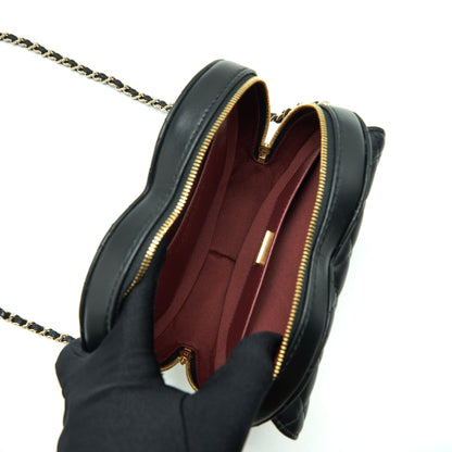 Chanel 22S Heart Bag Lambskin Black LGHW (Microchip)