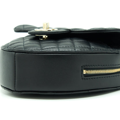 Chanel 22S Heart Bag Lambskin Black LGHW (Microchip)