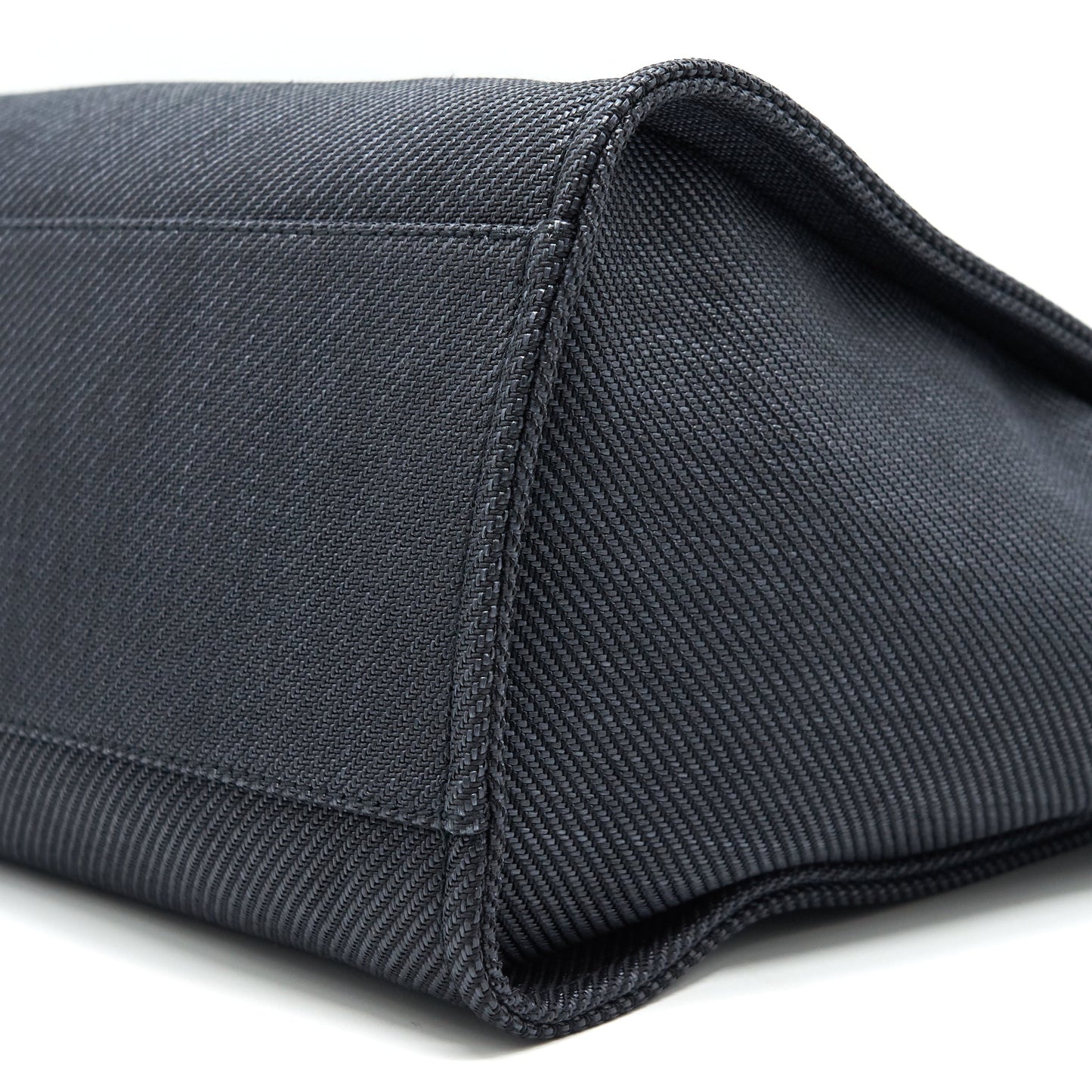 CHANEL MEDIUM DEAUVILLE TOTE IN BLACK GHW