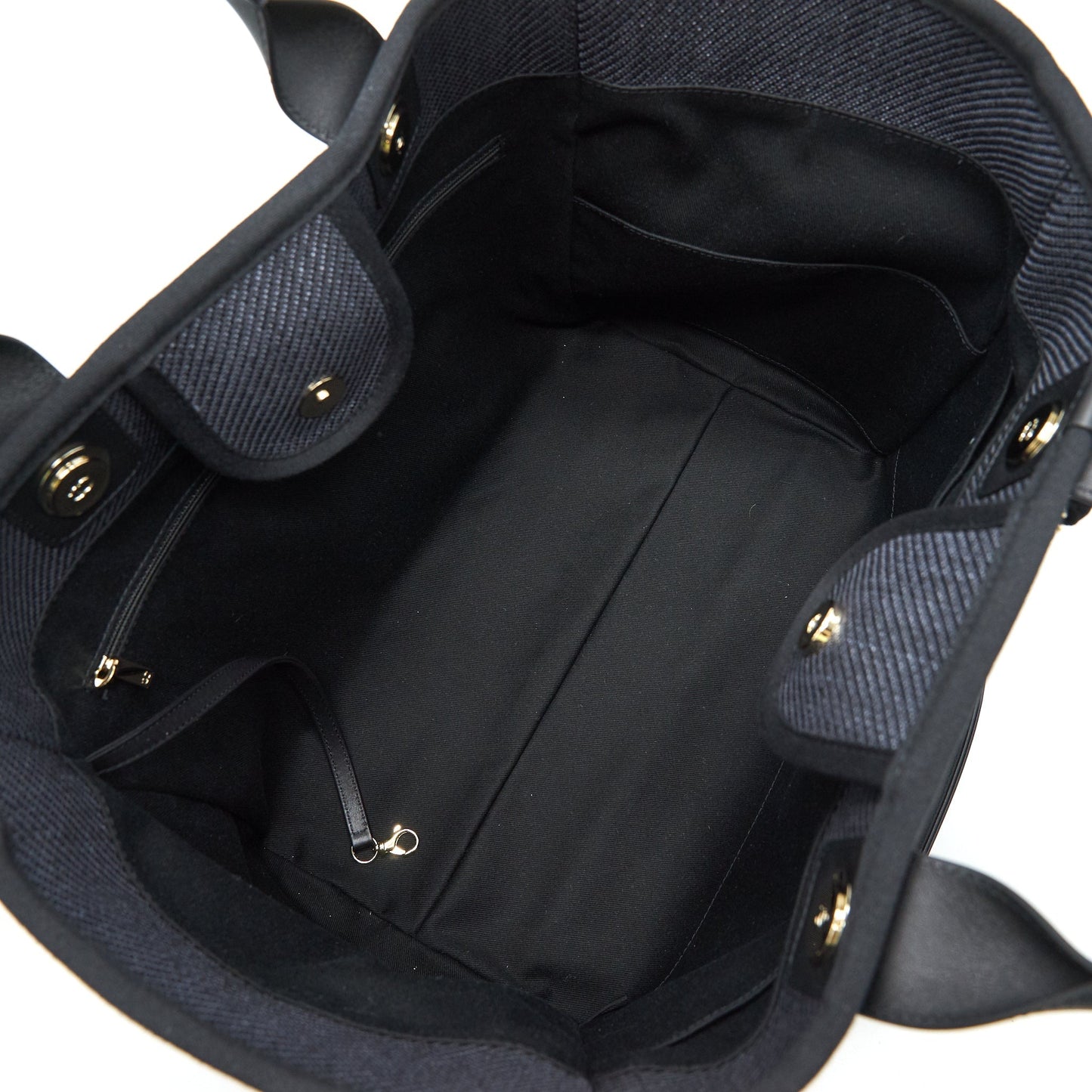 CHANEL MEDIUM DEAUVILLE TOTE IN BLACK GHW