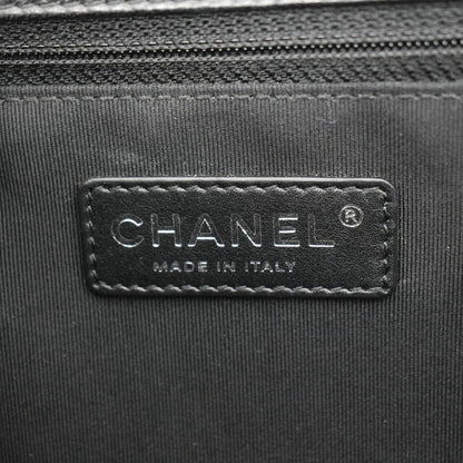 CHANEL Boy Flap Medium Quilted Leather Shoulder Bag Black