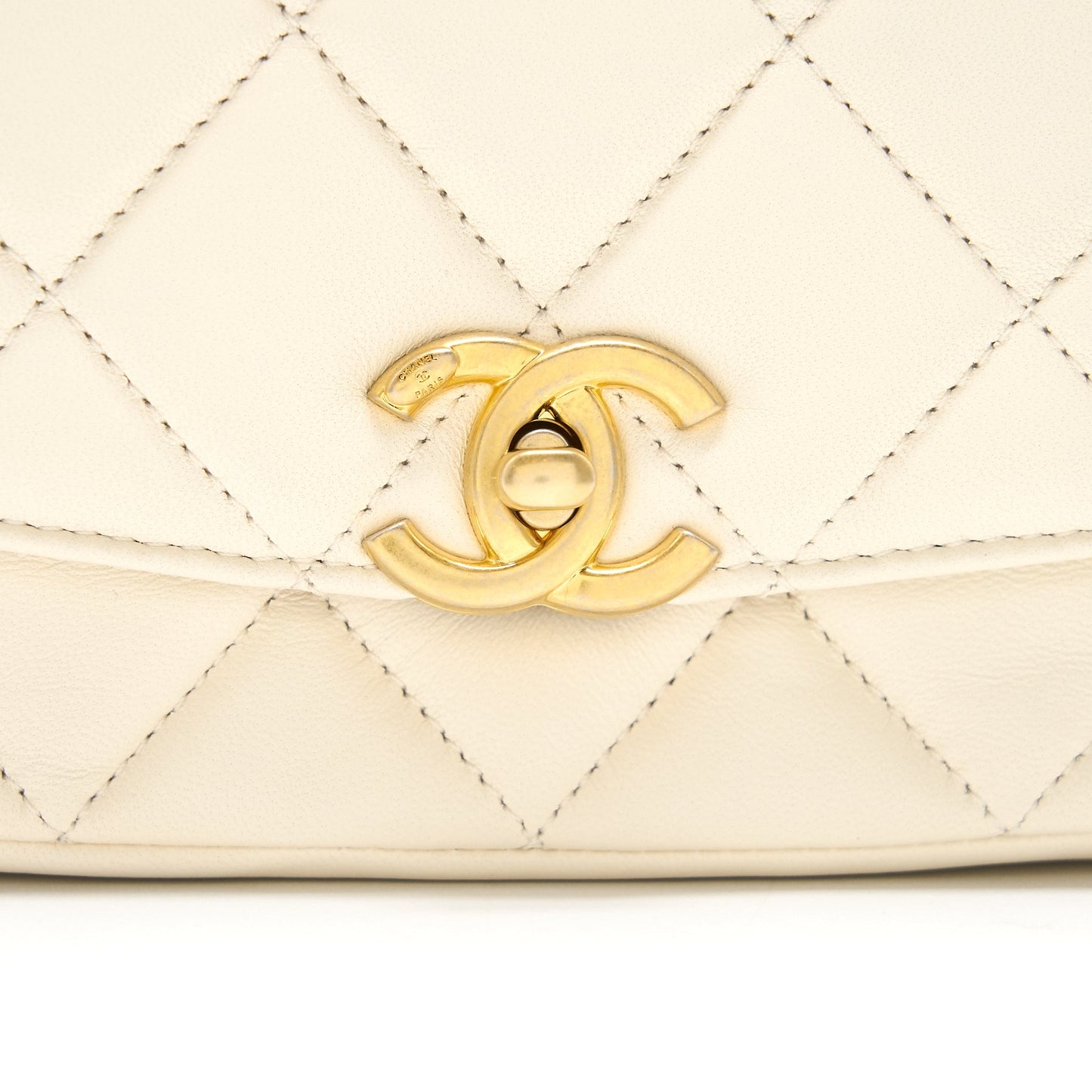 CHANEL SMALL FLAP BAG Lambskin Ecru