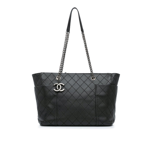 Black Chanel Medium CC Stitched Calfskin Pocket Zipped Chain Tote