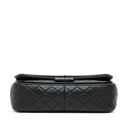 Black Chanel Jumbo Patent Classic Twist Flap Shoulder Bag