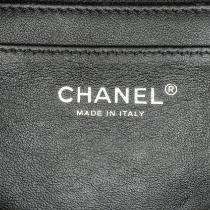 Black Chanel Jumbo Patent Classic Twist Flap Shoulder Bag