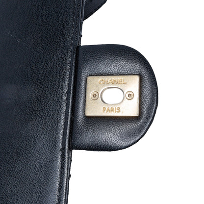 Black Chanel Quilted Goatskin Chic Pearls Flap Crossbody Bag