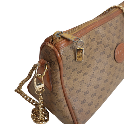 Gucci 'GG Supreme' Pouch Bag
