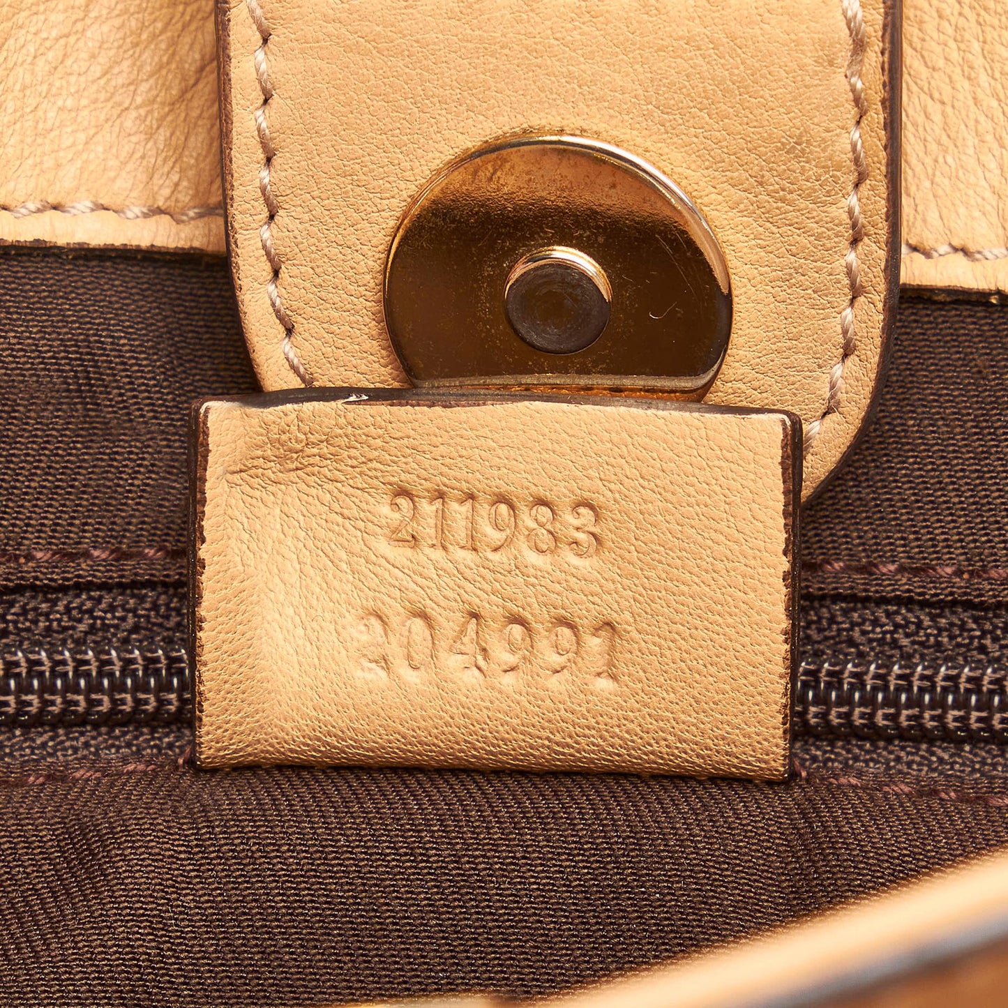Gucci Abbey GG Canvas Shoulder Bag (SHG-30979)