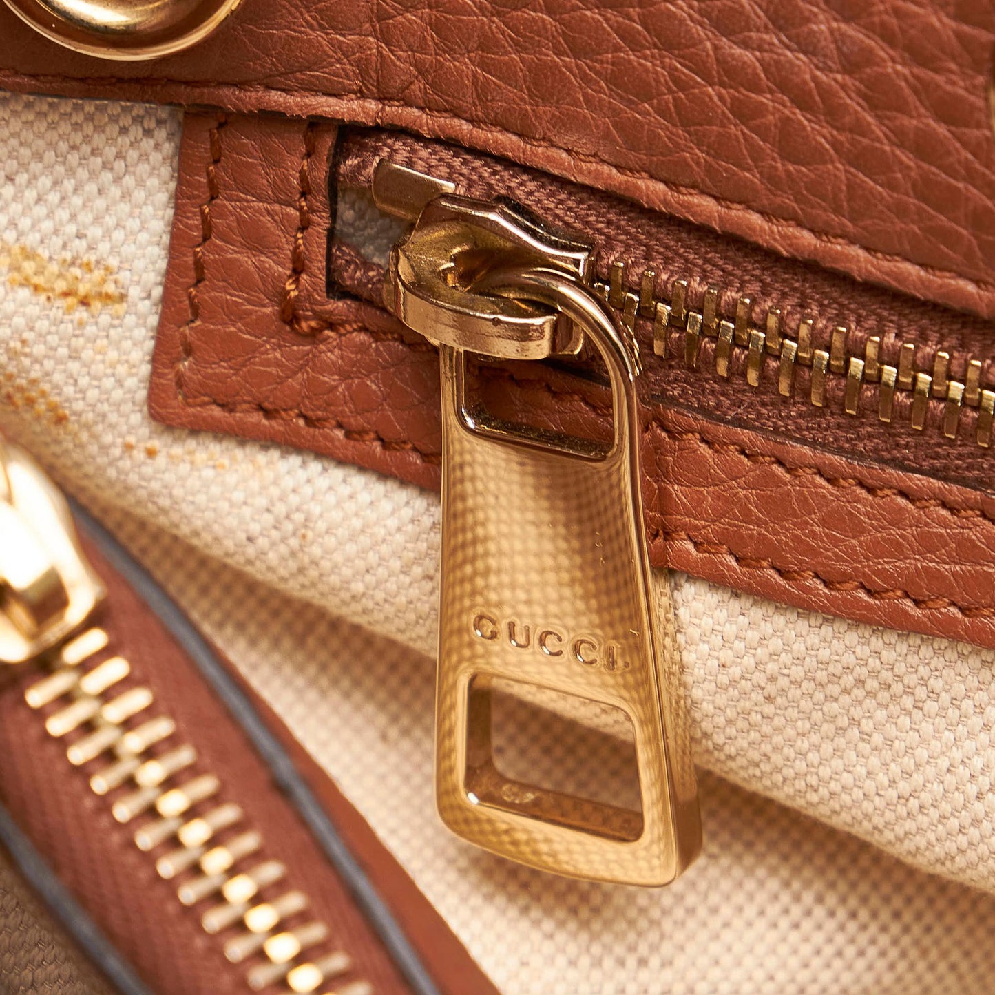 Gucci Bamboo Shopper Leather Handbag (SHG-29994)