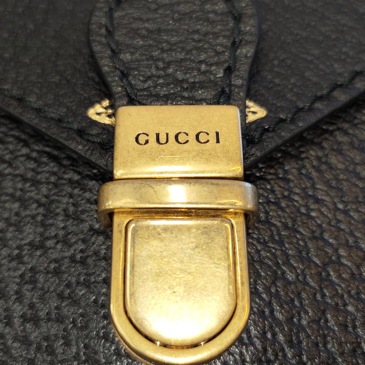 Gucci Bee Star Envelope Portfolio (SHG-ssbcCg)