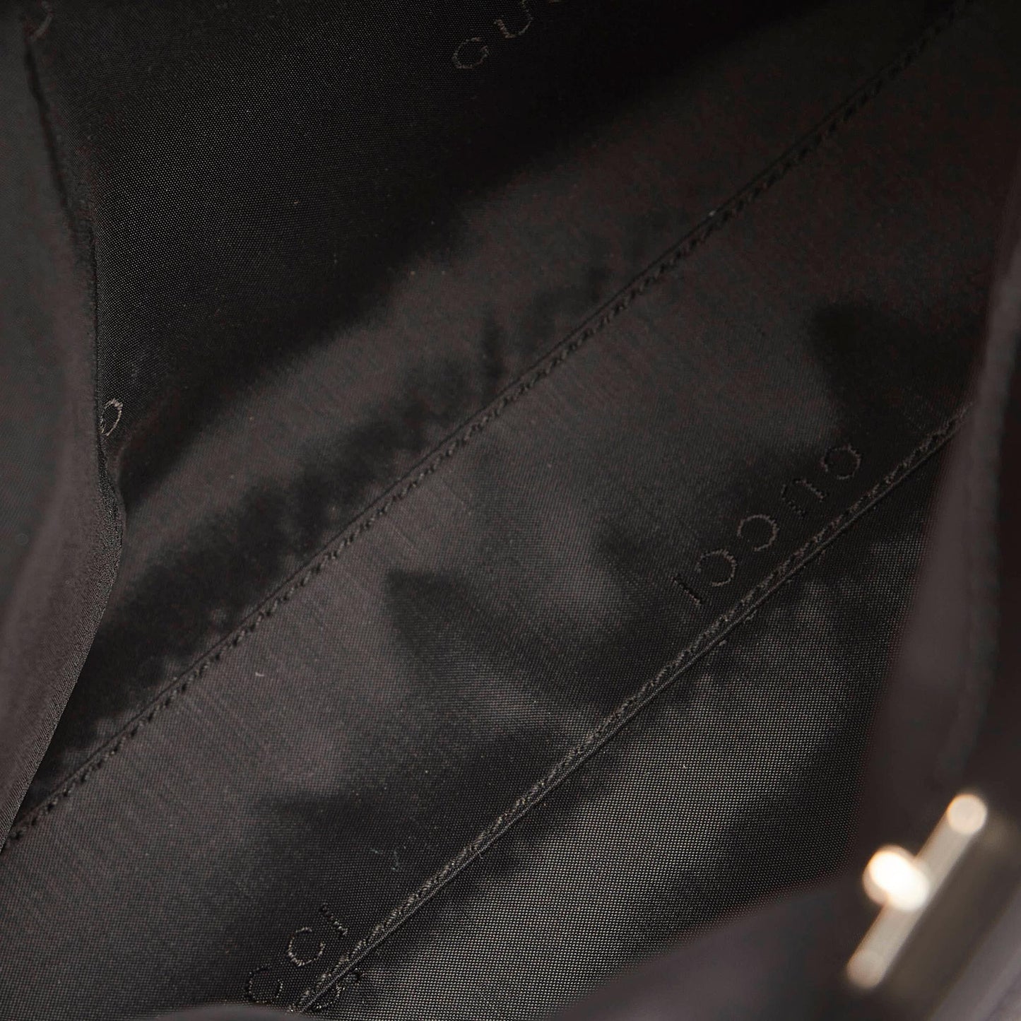 Gucci Canvas Shoulder Bag (SHG-30148)