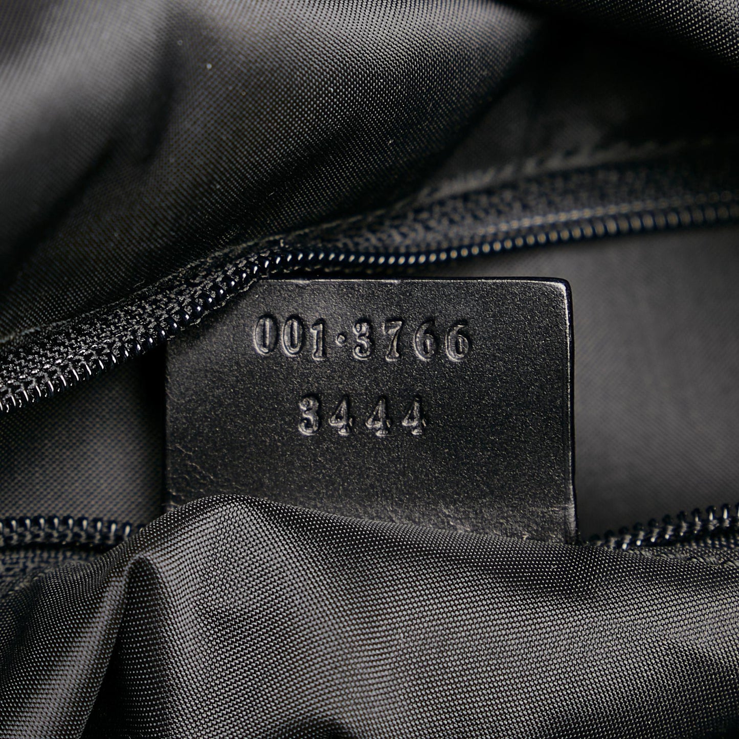 Gucci Canvas Shoulder Bag (SHG-31131)