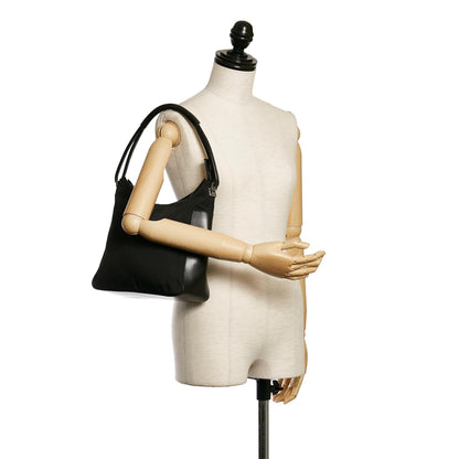 Gucci Canvas Shoulder Bag (SHG-31131)