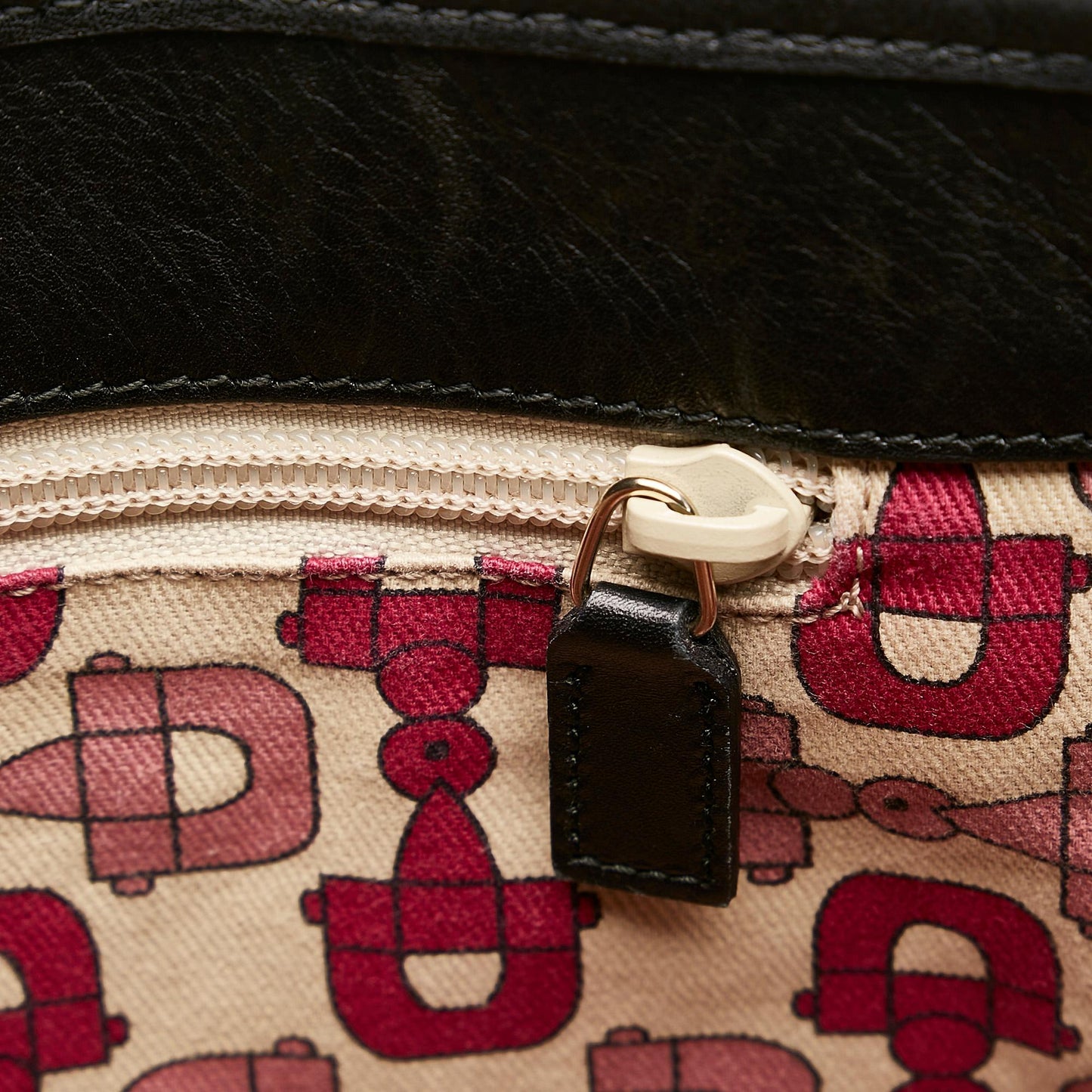 Gucci Canvas Tote Bag (SHG-31139)