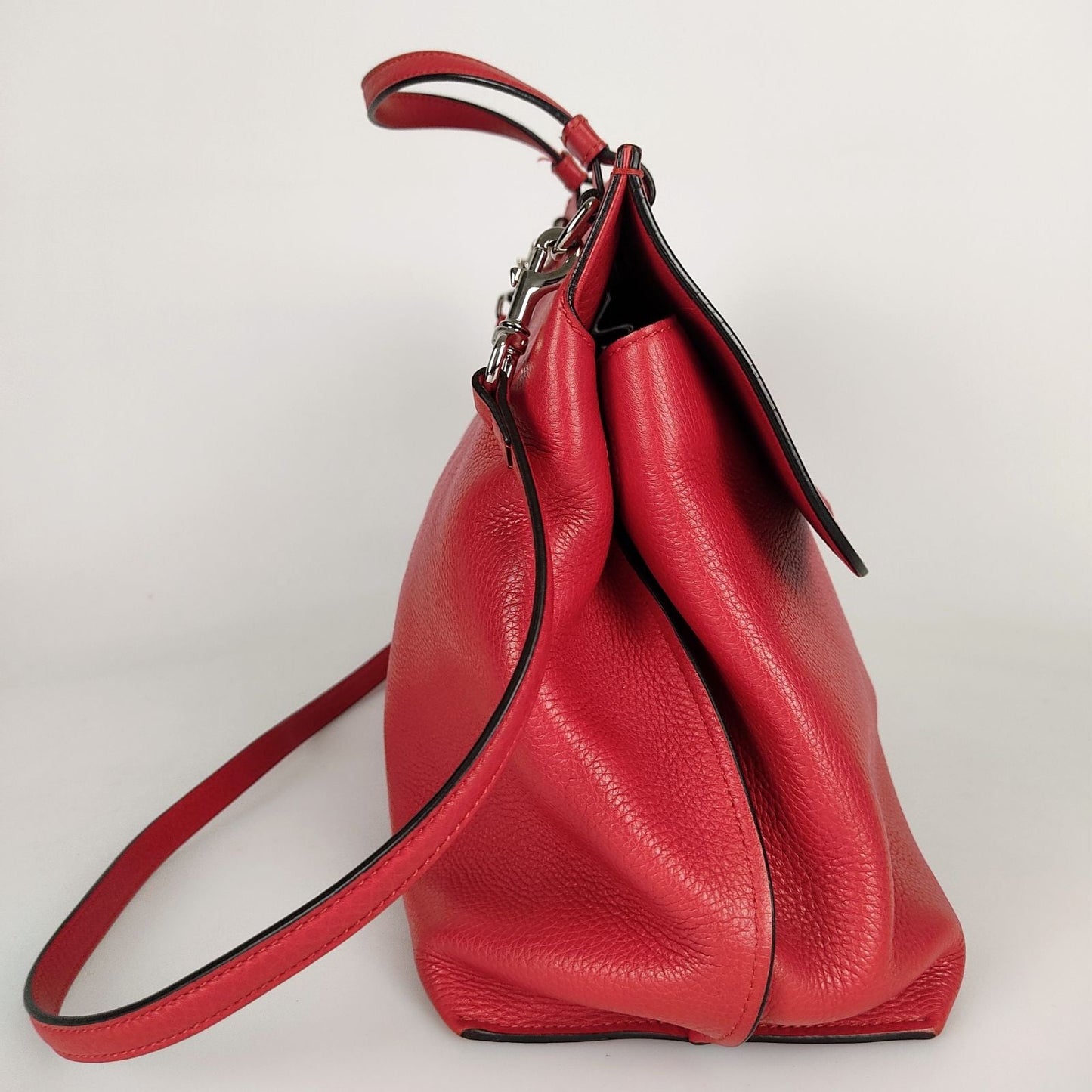 GUCCI Bamboo Daily top handle bag in red leather
