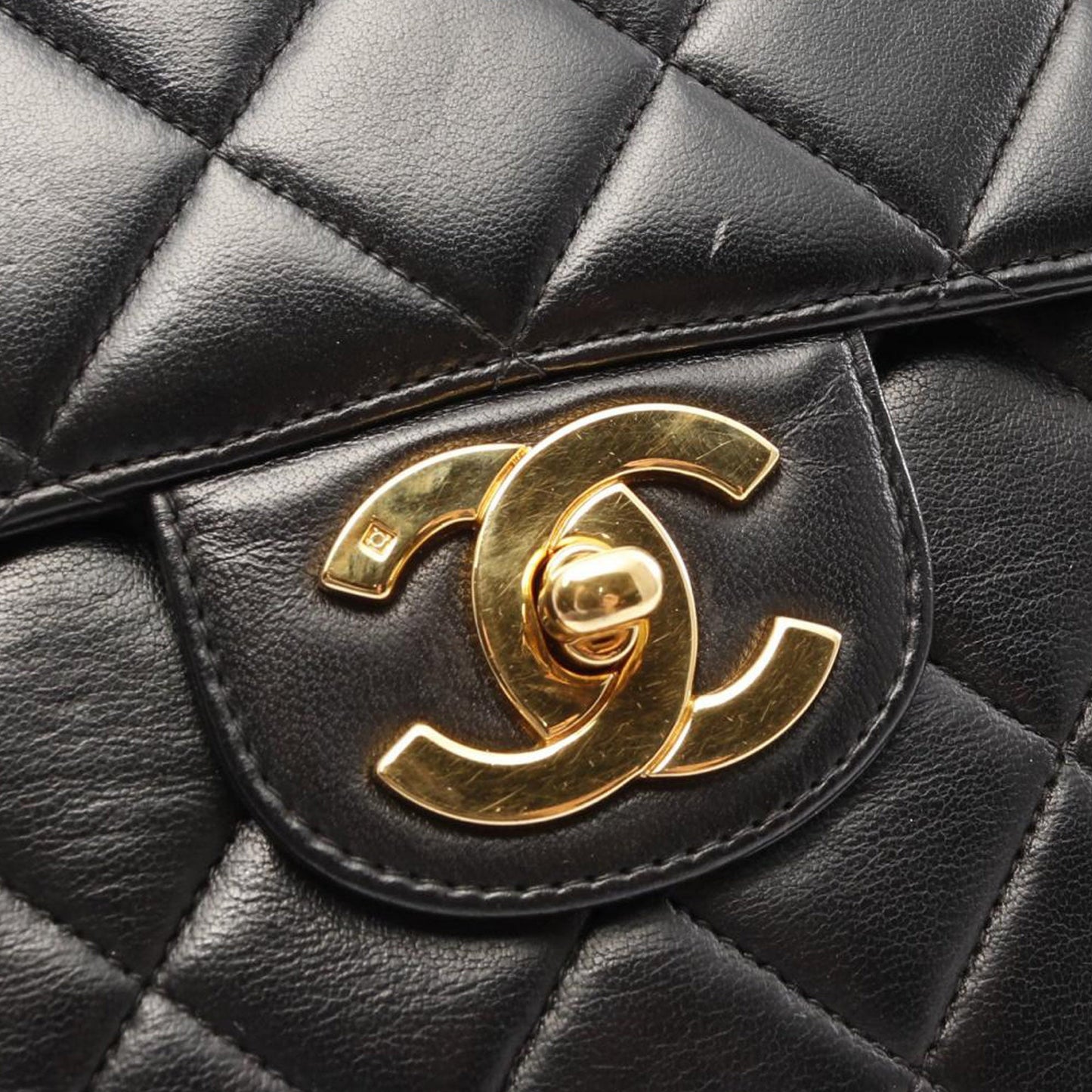 Black Chanel Jumbo Classic Lambskin Single Flap Shoulder Bag
