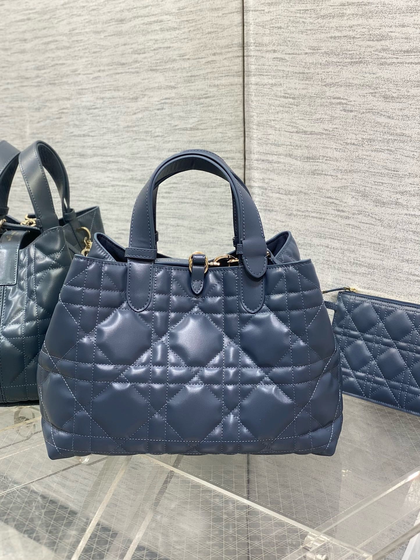 DR474 Medium Dior Toujours Bag / HIGHEST QUALITY VERSION / 11x8.5x6.5inches