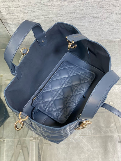 DR474 Medium Dior Toujours Bag / HIGHEST QUALITY VERSION / 11x8.5x6.5inches
