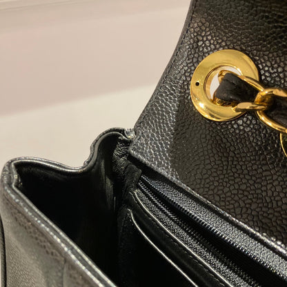 CHANEL 1991-1994 Black Caviar Vertical Classic Flap Jumbo