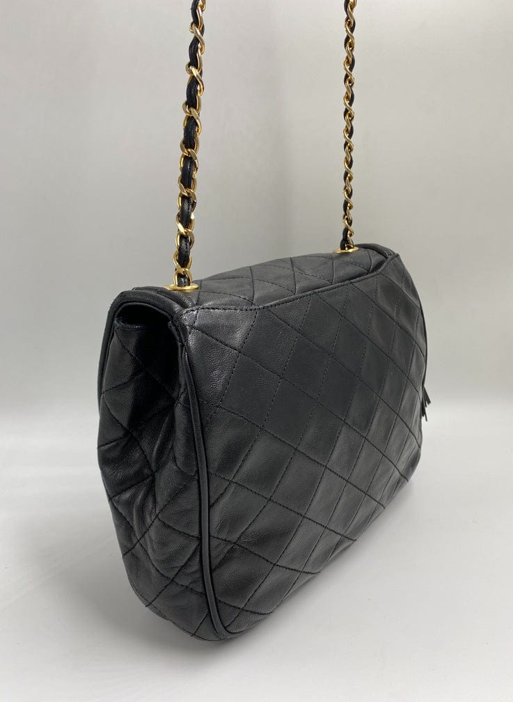 Chanel Vintage Crossbody Flap bag