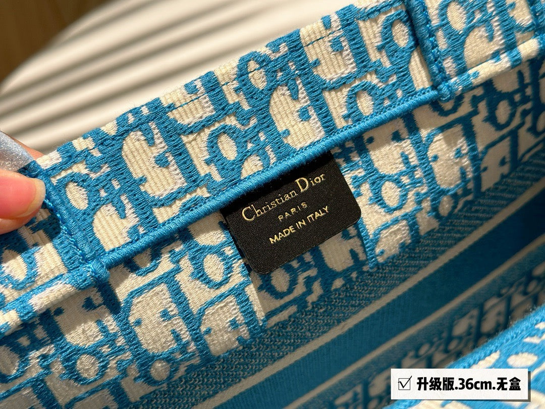 DR340 Medium Dior Book Tote / 14 x 11 x 6.5 inches